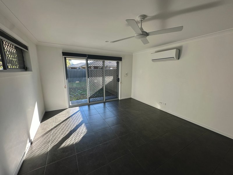 Photo - 53A Loretto Way, Hamlyn Terrace NSW 2259 - Image 2