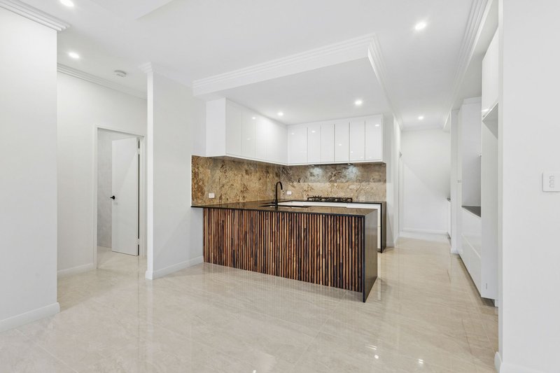 Photo - 53B Bungaree Road, Wilson WA 6107 - Image 10