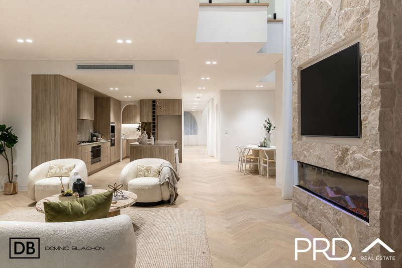 Photo - 53b Victor Avenue, Picnic Point NSW 2213 - Image 10