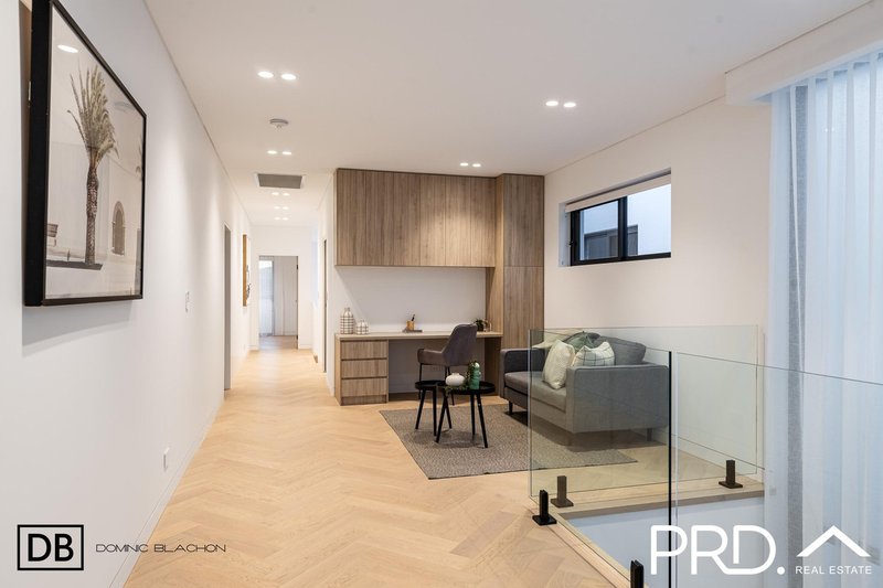 Photo - 53b Victor Avenue, Picnic Point NSW 2213 - Image 11