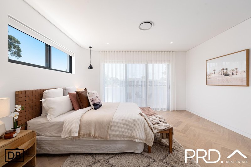 Photo - 53b Victor Avenue, Picnic Point NSW 2213 - Image 14
