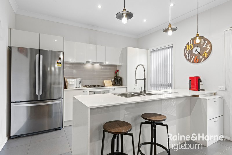 Photo - 53D Glenfield Road, Glenfield NSW 2167 - Image 6