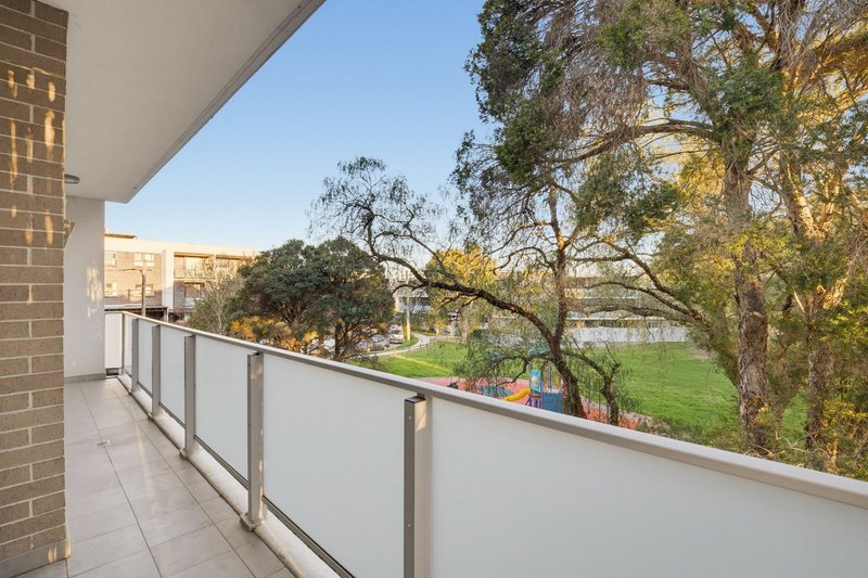 Photo - 5/4-6 Burbang Crescent, Rydalmere NSW 2116 - Image 9