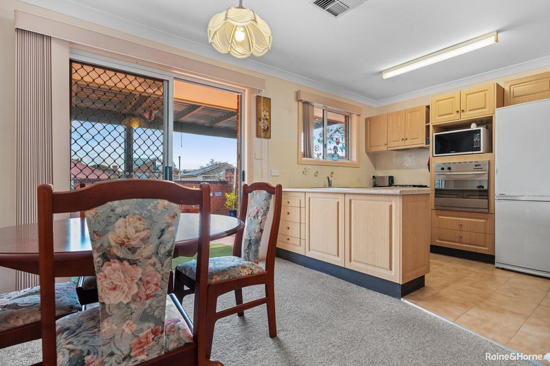 Photo - 5/4-6 Robb Street, Belmont NSW 2280 - Image 7