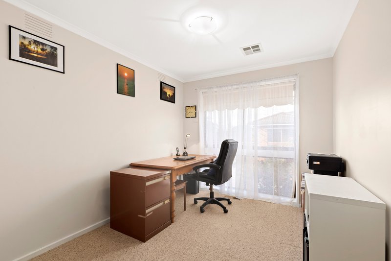 Photo - 5/4-6 Rotherwood Avenue, Mitcham VIC 3132 - Image 6