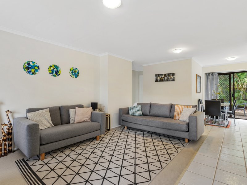 5/4-8 Cassandra Crescent, Labrador QLD 4215