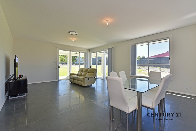 Photo - 54 Abbey Circuit, Weston NSW 2326 - Image 7