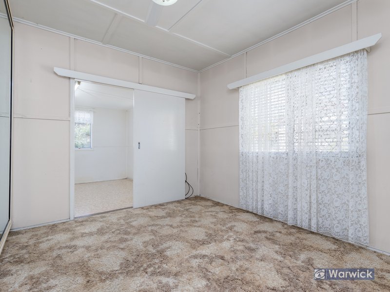 Photo - 54 Acacia Ave , Warwick QLD 4370 - Image 8