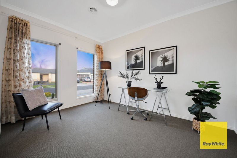 Photo - 54 Aldridge Road, Wyndham Vale VIC 3024 - Image 7