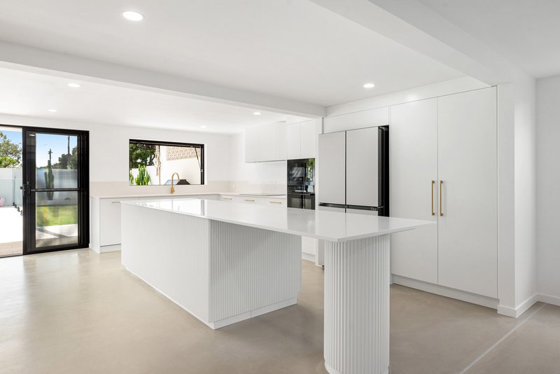 Photo - 54 Algoori Street, Morningside QLD 4170 - Image 16