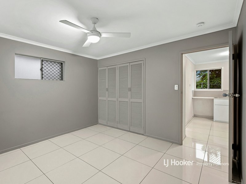 Photo - 54 Altandi Street, Sunnybank QLD 4109 - Image 6