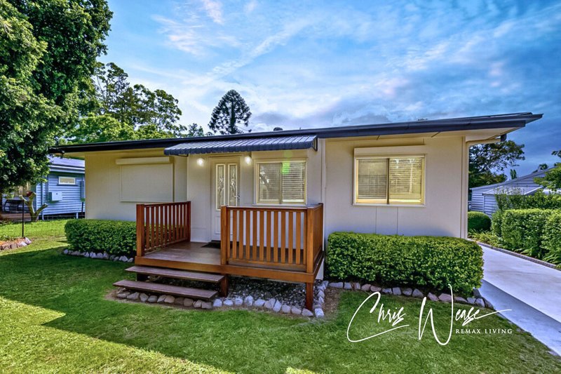 Photo - 54 Archer Street, Woodford QLD 4514 - Image 4