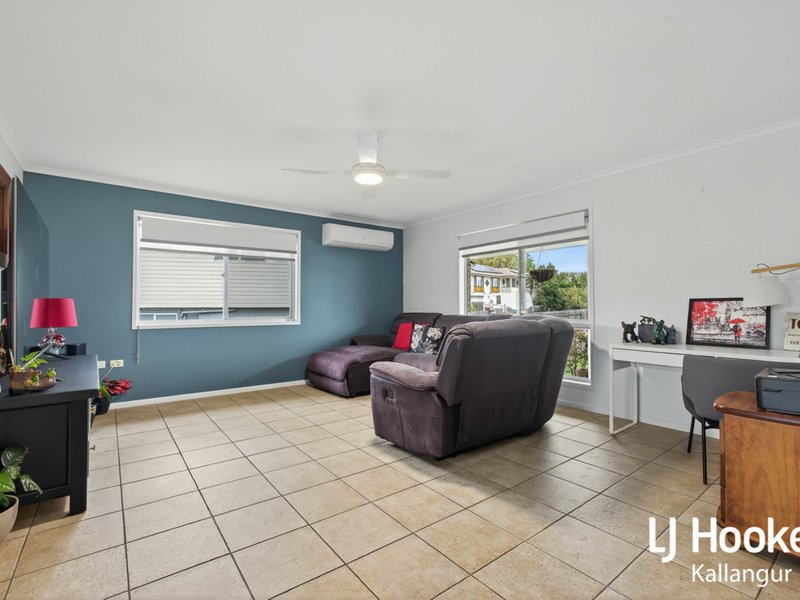 Photo - 54 Arrakune Crescent, Kallangur QLD 4503 - Image 4