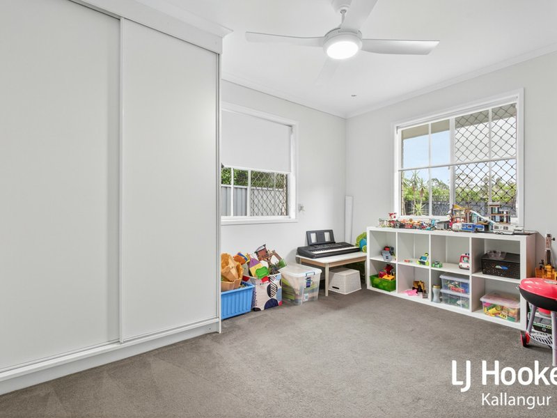 Photo - 54 Arrakune Crescent, Kallangur QLD 4503 - Image 8