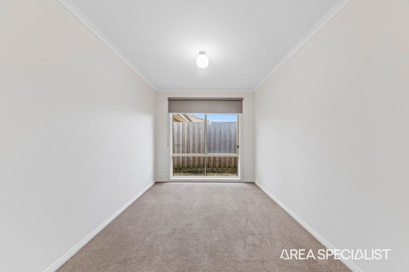 Photo - 54 Bailey Boulevard, Koo Wee Rup VIC 3981 - Image 6