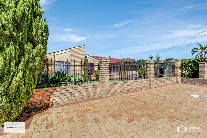 Photo - 54 Barrallier Circle, Mirrabooka WA 6061 - Image 7