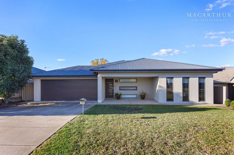 54 Barrima Drive, Glenfield Park NSW 2650