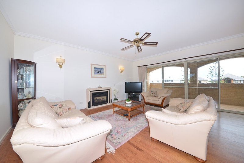 Photo - 54 Bayport Circuit, Mindarie WA 6030 - Image 26