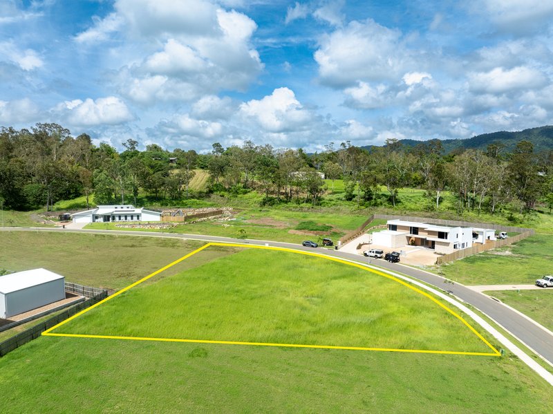 Photo - 54 Beames Crescent, Cannon Valley QLD 4800 - Image 2