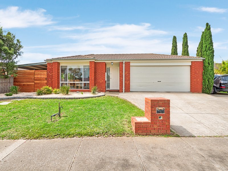 54 Bernborough Avenue, Cranbourne West VIC 3977