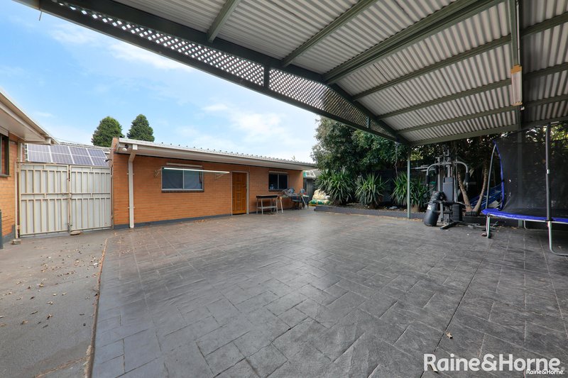 Photo - 54 Blackwood Crescent, Campbellfield VIC 3061 - Image 11