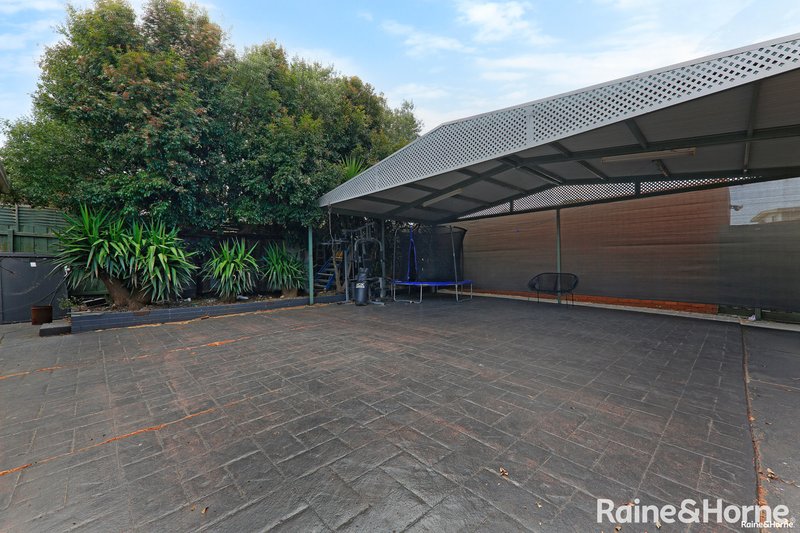 Photo - 54 Blackwood Crescent, Campbellfield VIC 3061 - Image 12