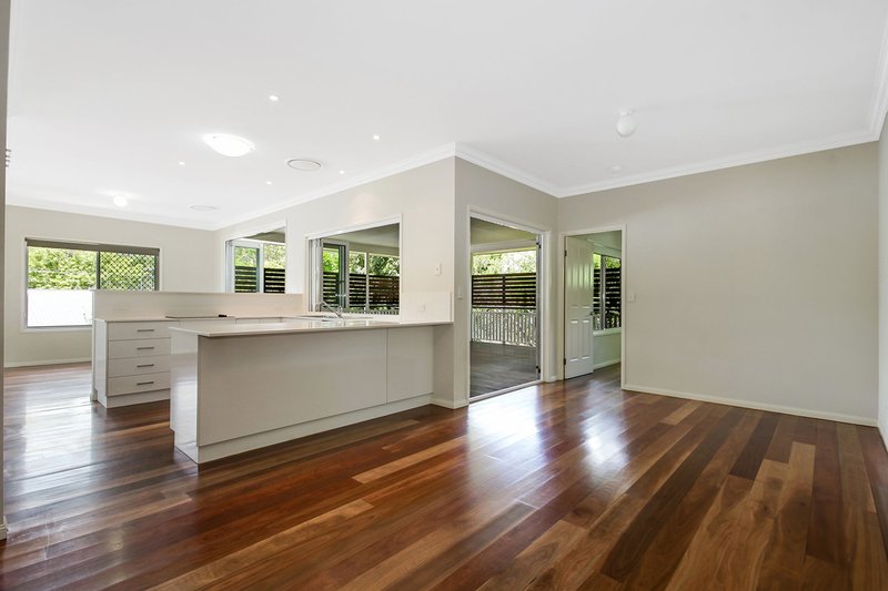 Photo - 54 Boambillee Street, Mount Gravatt East QLD 4122 - Image 5