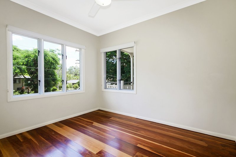 Photo - 54 Boambillee Street, Mount Gravatt East QLD 4122 - Image 9