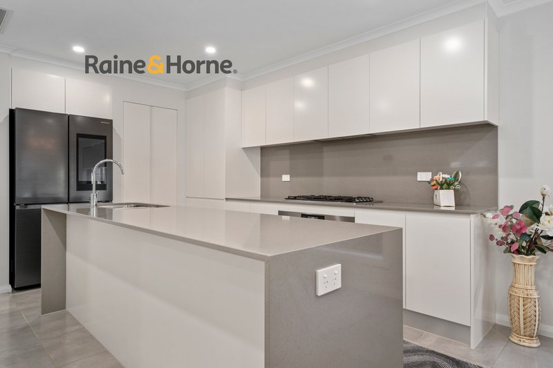 Photo - 54 Bonnie Rock Road, Austral NSW 2179 - Image 3