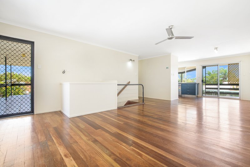 Photo - 54 Booth Avenue, Tannum Sands QLD 4680 - Image 8