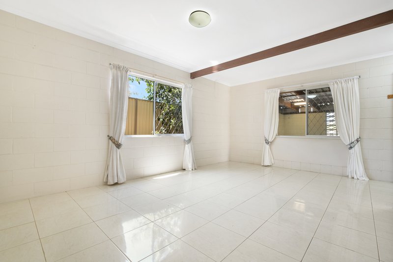 Photo - 54 Booth Avenue, Tannum Sands QLD 4680 - Image 14