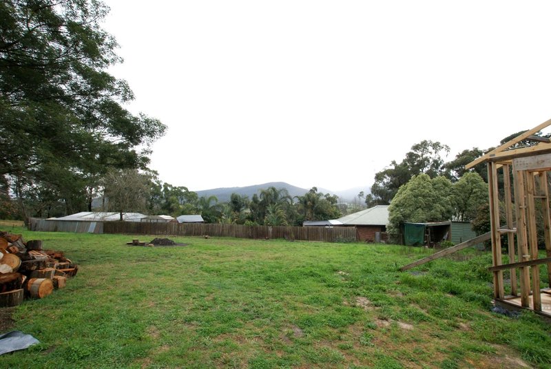 54 Braeside Drive, Launching Place VIC 3139