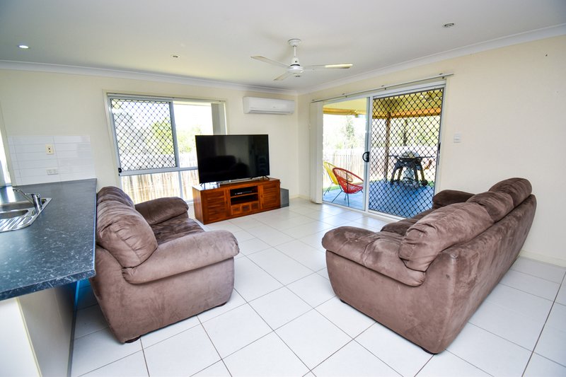 Photo - 54 Briffney Street, Kirkwood QLD 4680 - Image 5