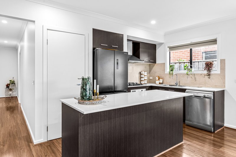 Photo - 54 Brightvale Boulevard, Wyndham Vale VIC 3024 - Image 2