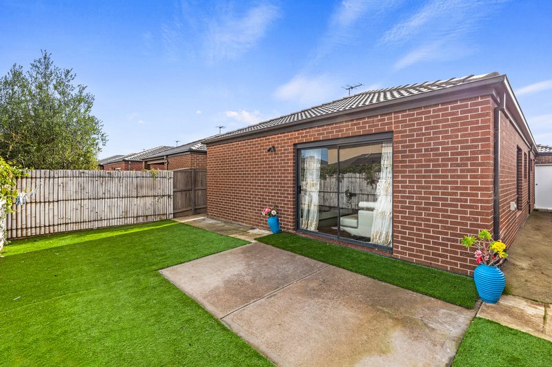 Photo - 54 Brightvale Boulevard, Wyndham Vale VIC 3024 - Image 15
