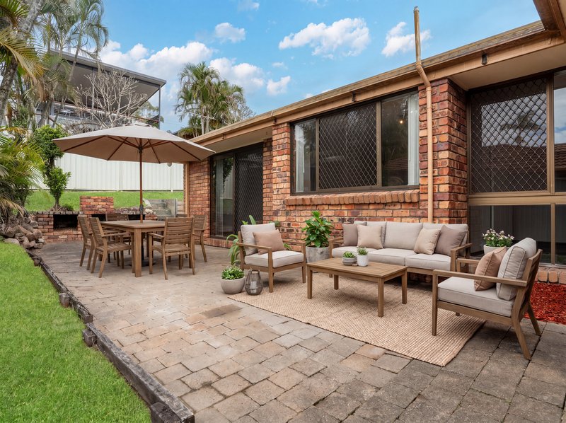 Photo - 54 Brownie Street, Jamboree Heights QLD 4074 - Image 2