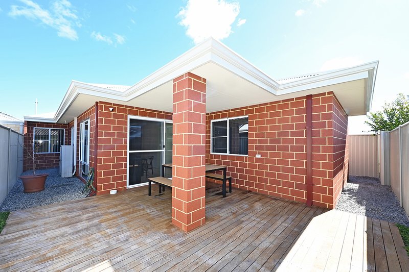 Photo - 54 Buchanan Avenue, Alkimos WA 6038 - Image 24