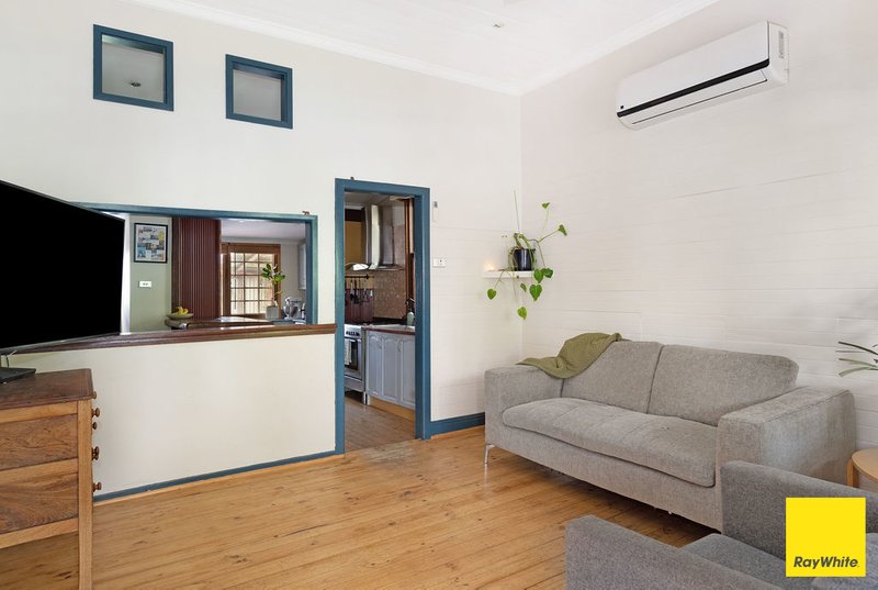 Photo - 54 Butmaroo Street, Bungendore NSW 2621 - Image 3