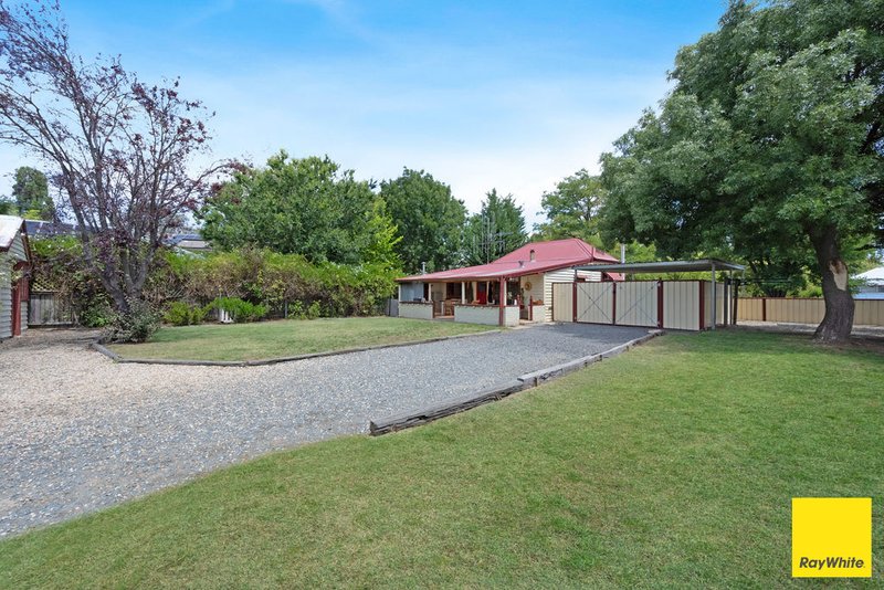 Photo - 54 Butmaroo Street, Bungendore NSW 2621 - Image 15