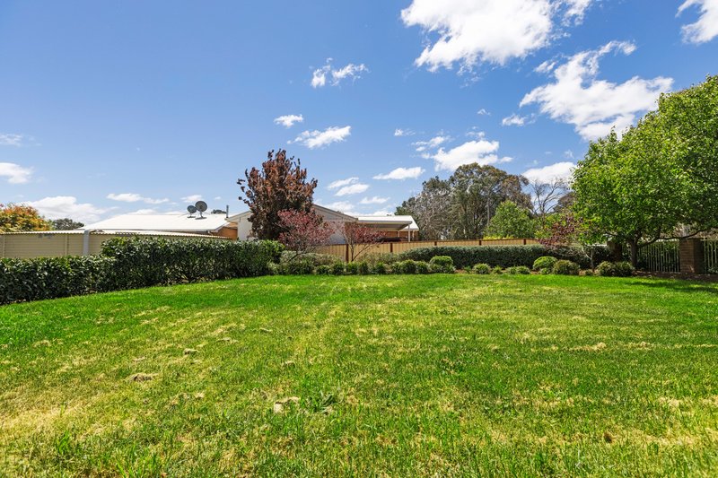 Photo - 54 Bywong Street, Sutton NSW 2620 - Image 13