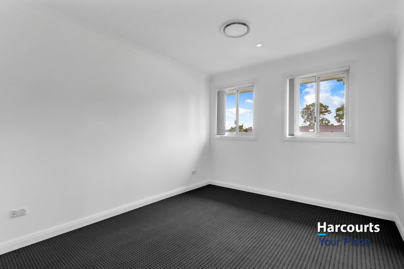 Photo - 54 Canberra Street, Oxley Park NSW 2760 - Image 4