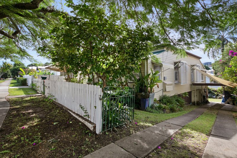 Photo - 54 Carville Street, Annerley QLD 4103 - Image 3