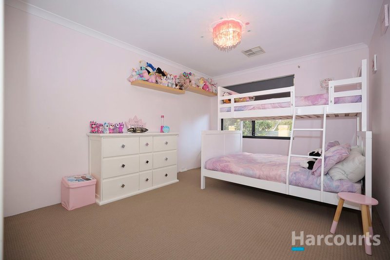 Photo - 54 Castledene Way, Tapping WA 6065 - Image 10