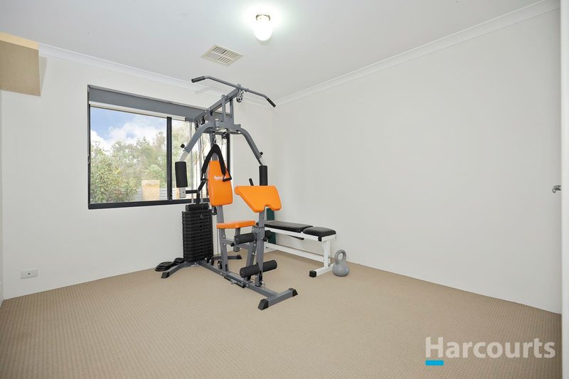 Photo - 54 Castledene Way, Tapping WA 6065 - Image 11