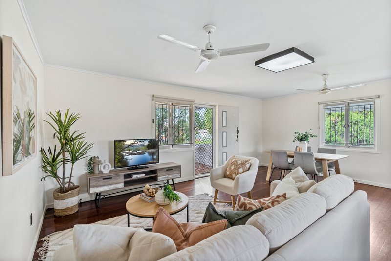 Photo - 54 Chardean Street, Acacia Ridge QLD 4110 - Image 1