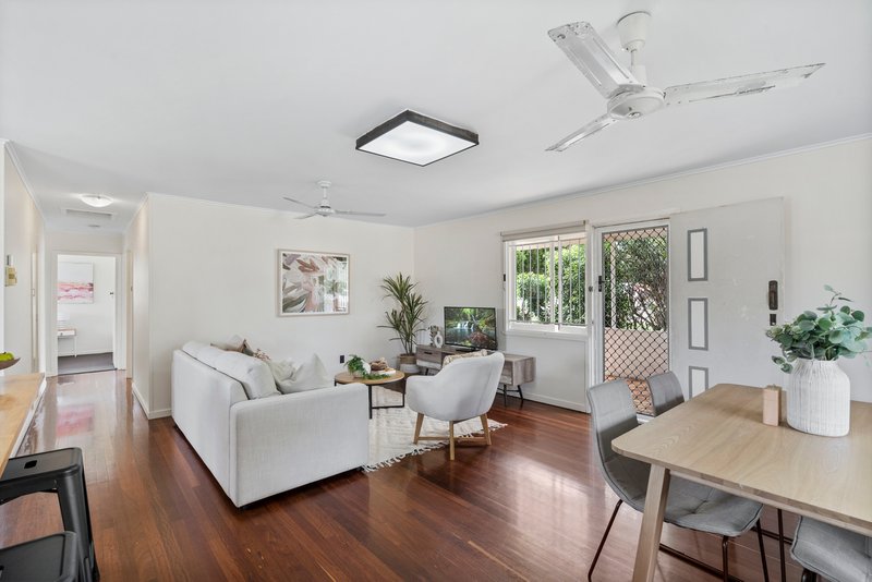 Photo - 54 Chardean Street, Acacia Ridge QLD 4110 - Image 8