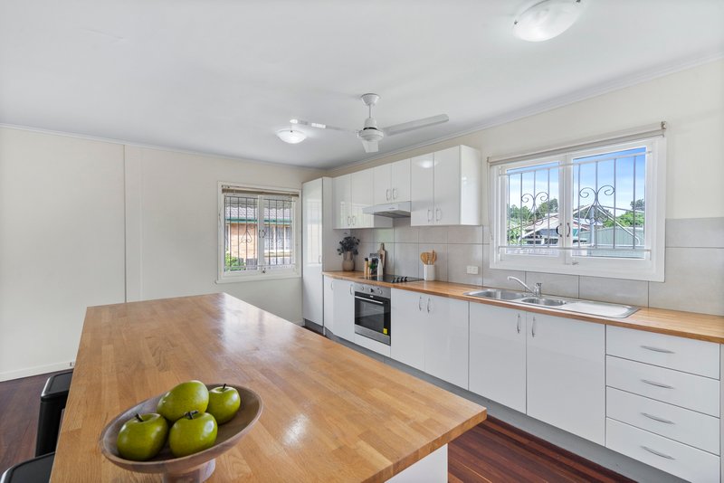 Photo - 54 Chardean Street, Acacia Ridge QLD 4110 - Image 11