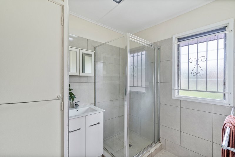 Photo - 54 Chardean Street, Acacia Ridge QLD 4110 - Image 16