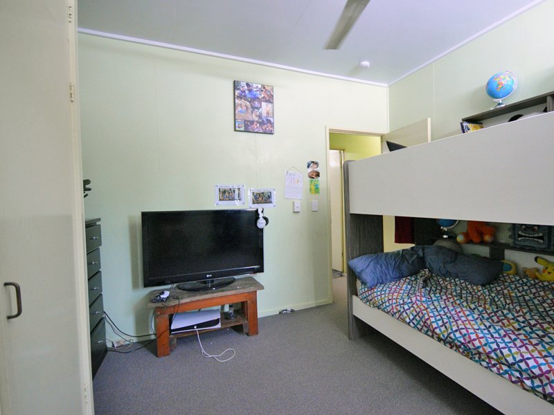 Photo - 54 Circular Way, Trunding QLD 4874 - Image 11