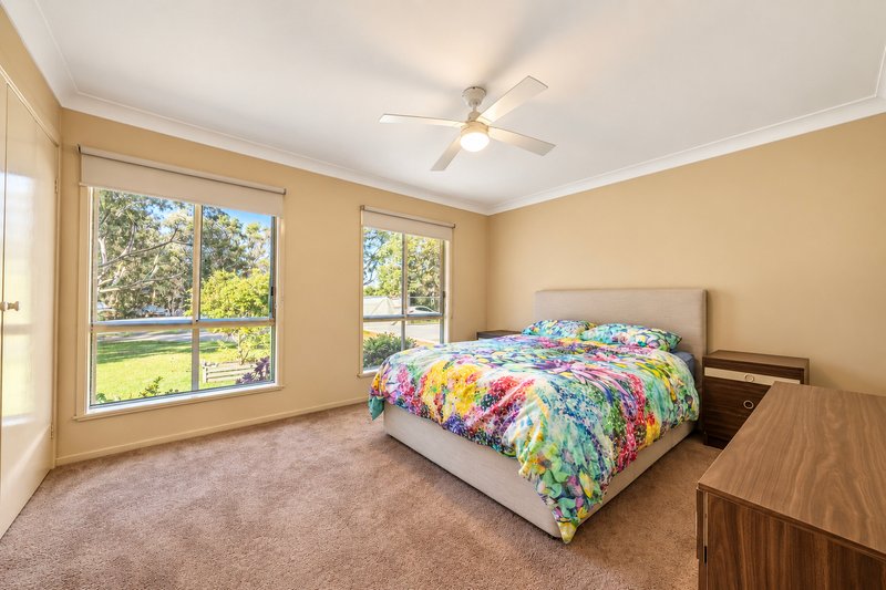 Photo - 54 Clare Crescent, Berkeley Vale NSW 2261 - Image 6